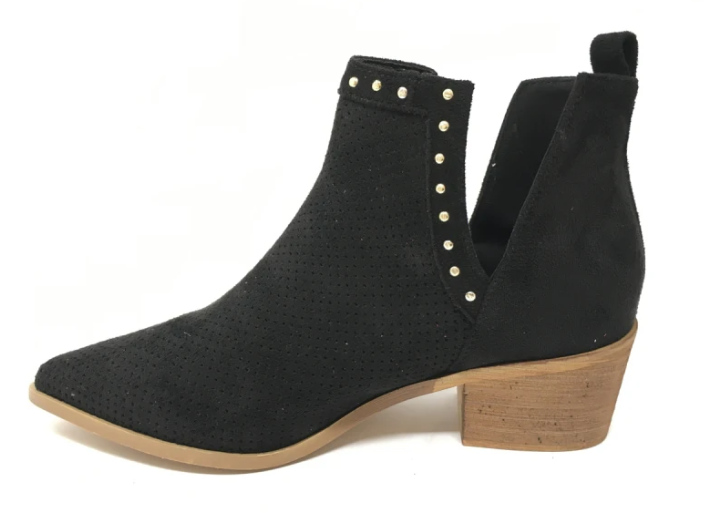 Botin tachuelas negro