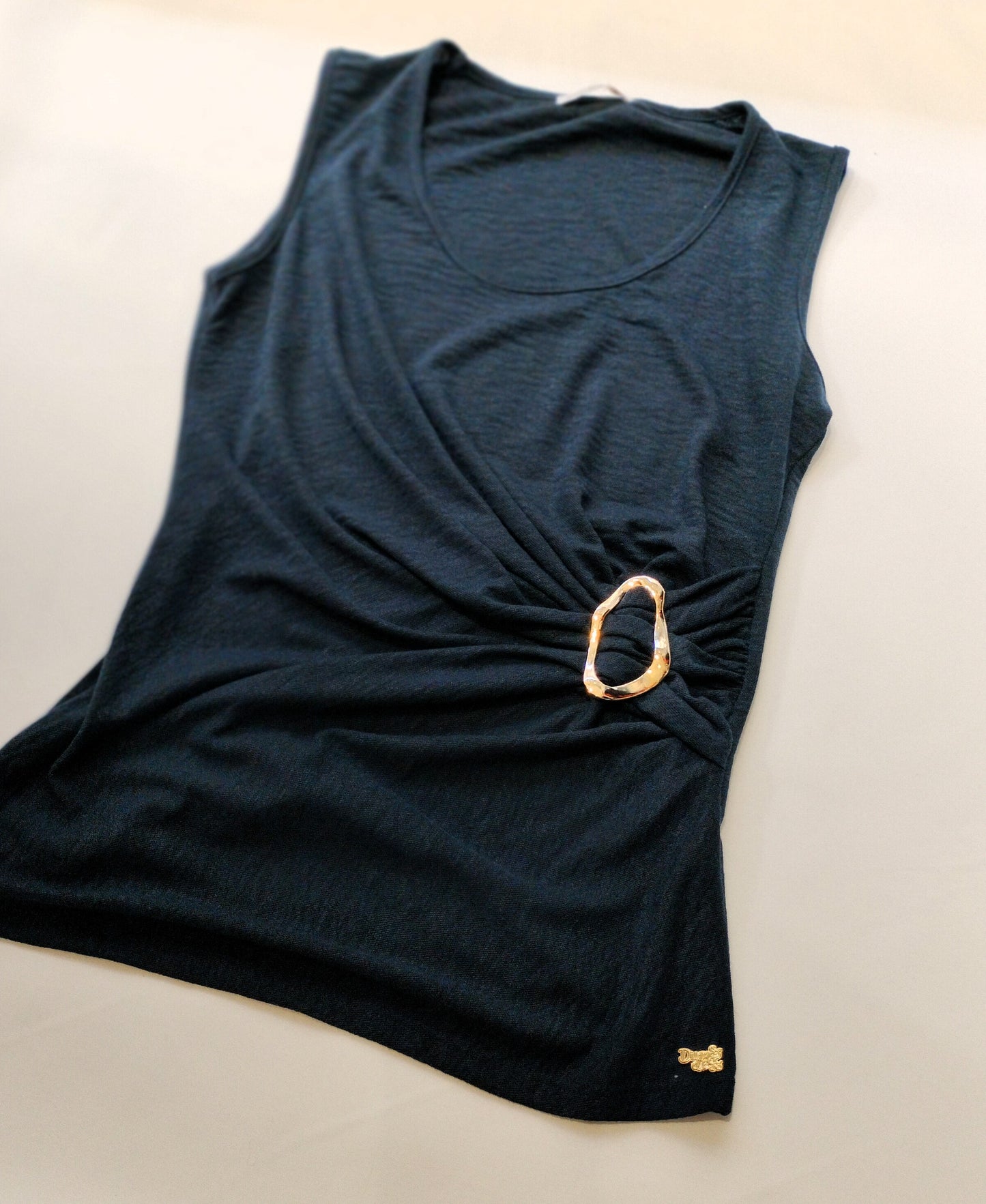 Camiseta Arrabasada - fresa y azul marino