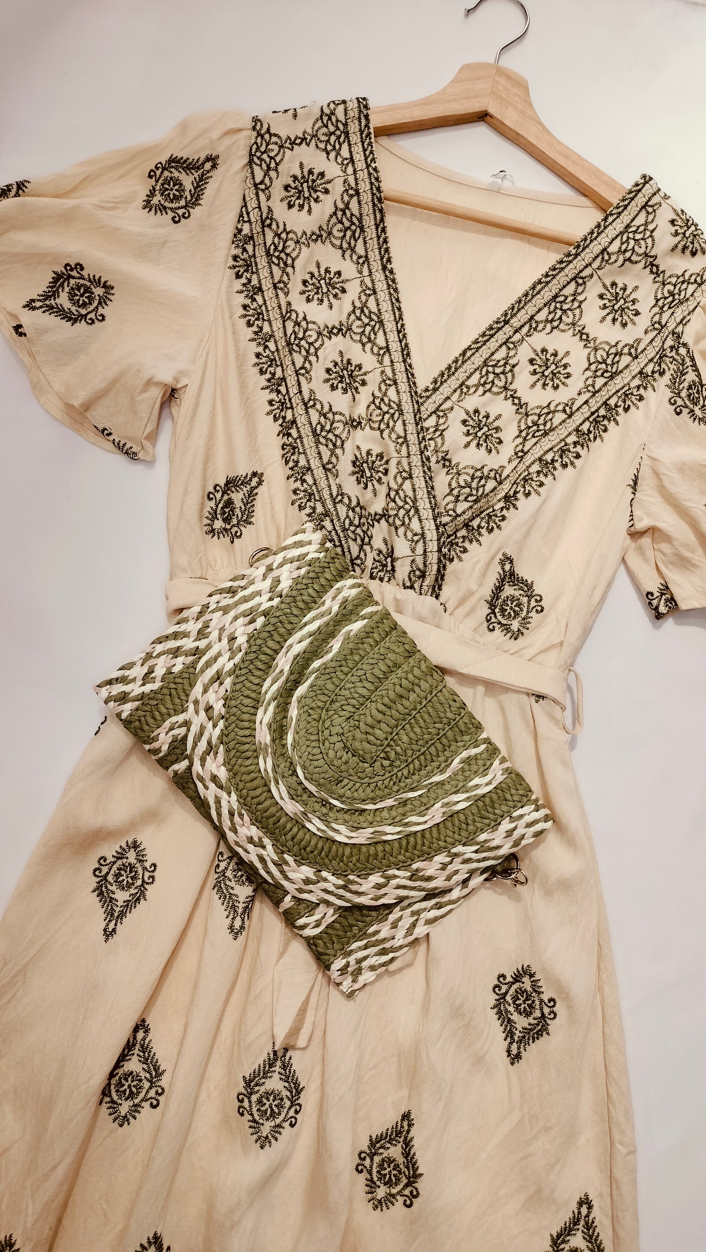 Conjunto vestido largo bordado - verde