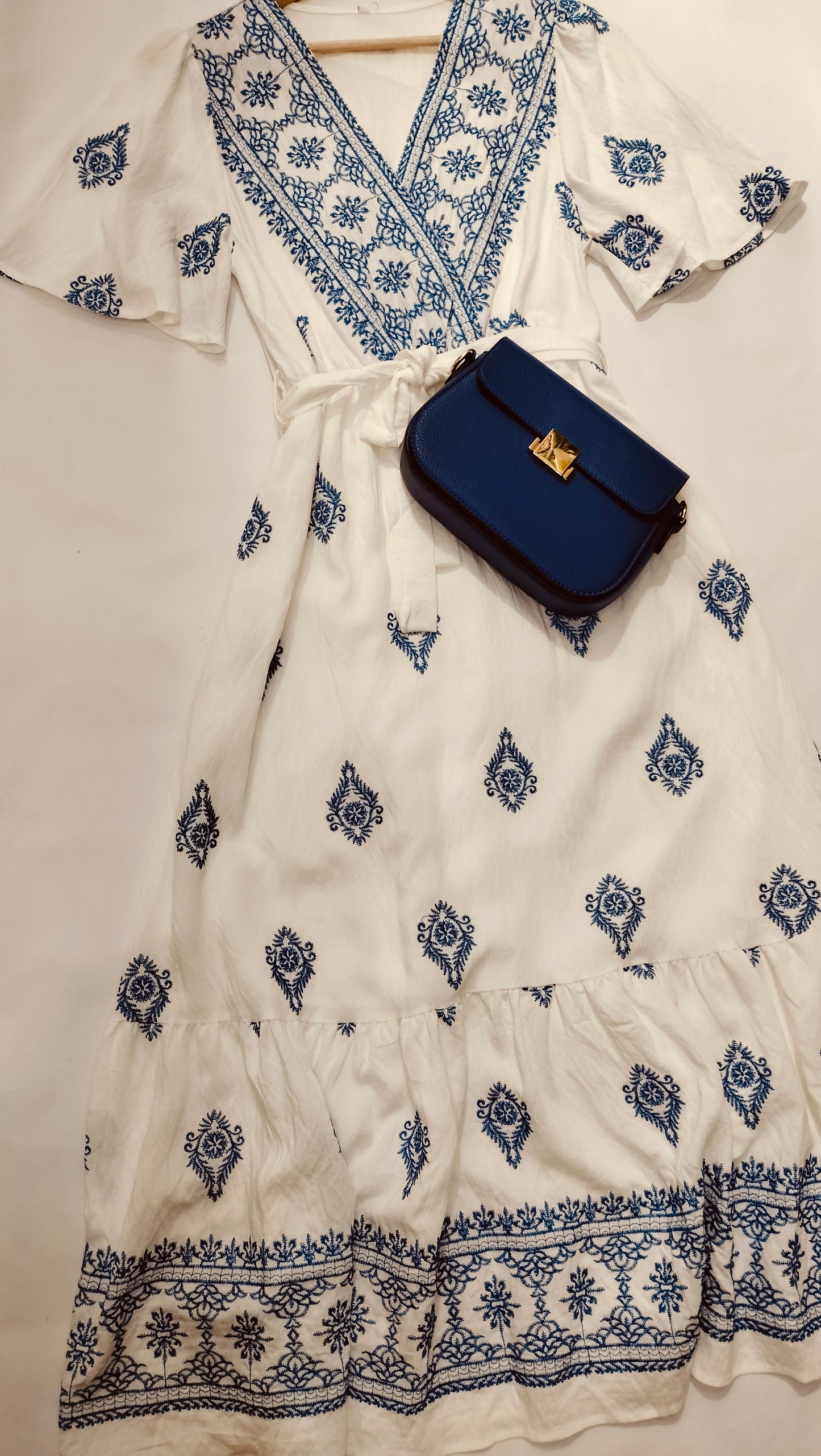 Conjunto vestido largo bordado - blanco