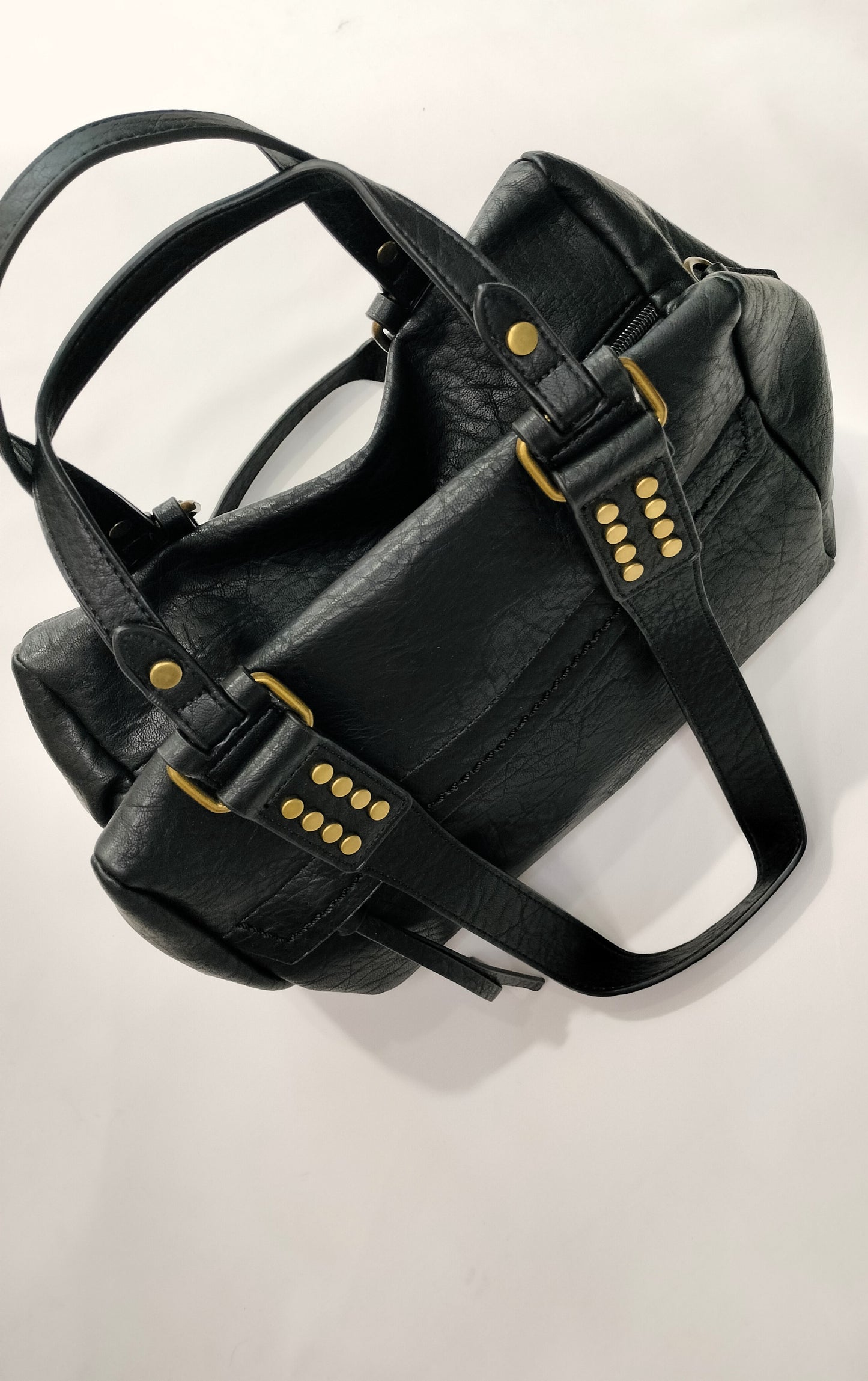 Bolso tachuelas
