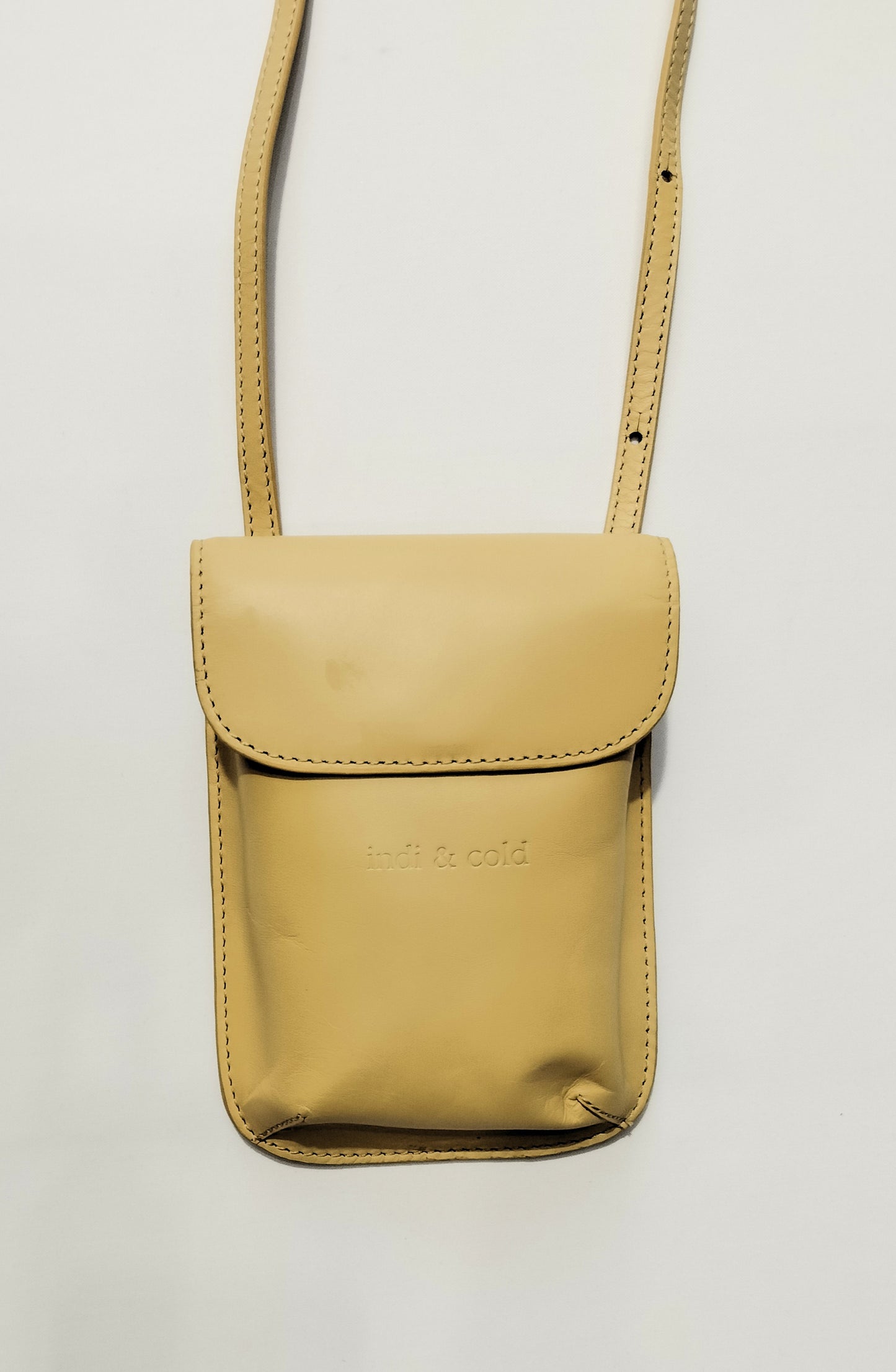 Bolso pequeño amarillo