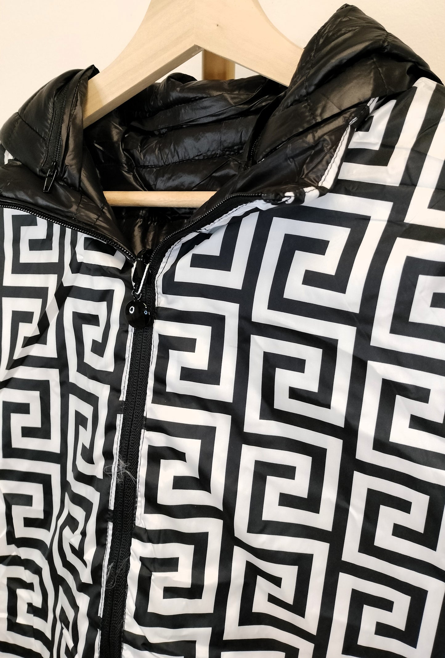 Chaqueta acolchada fina y reversible