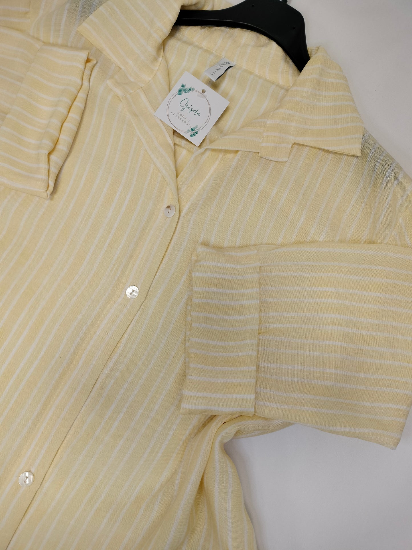 Camisa diplomatica