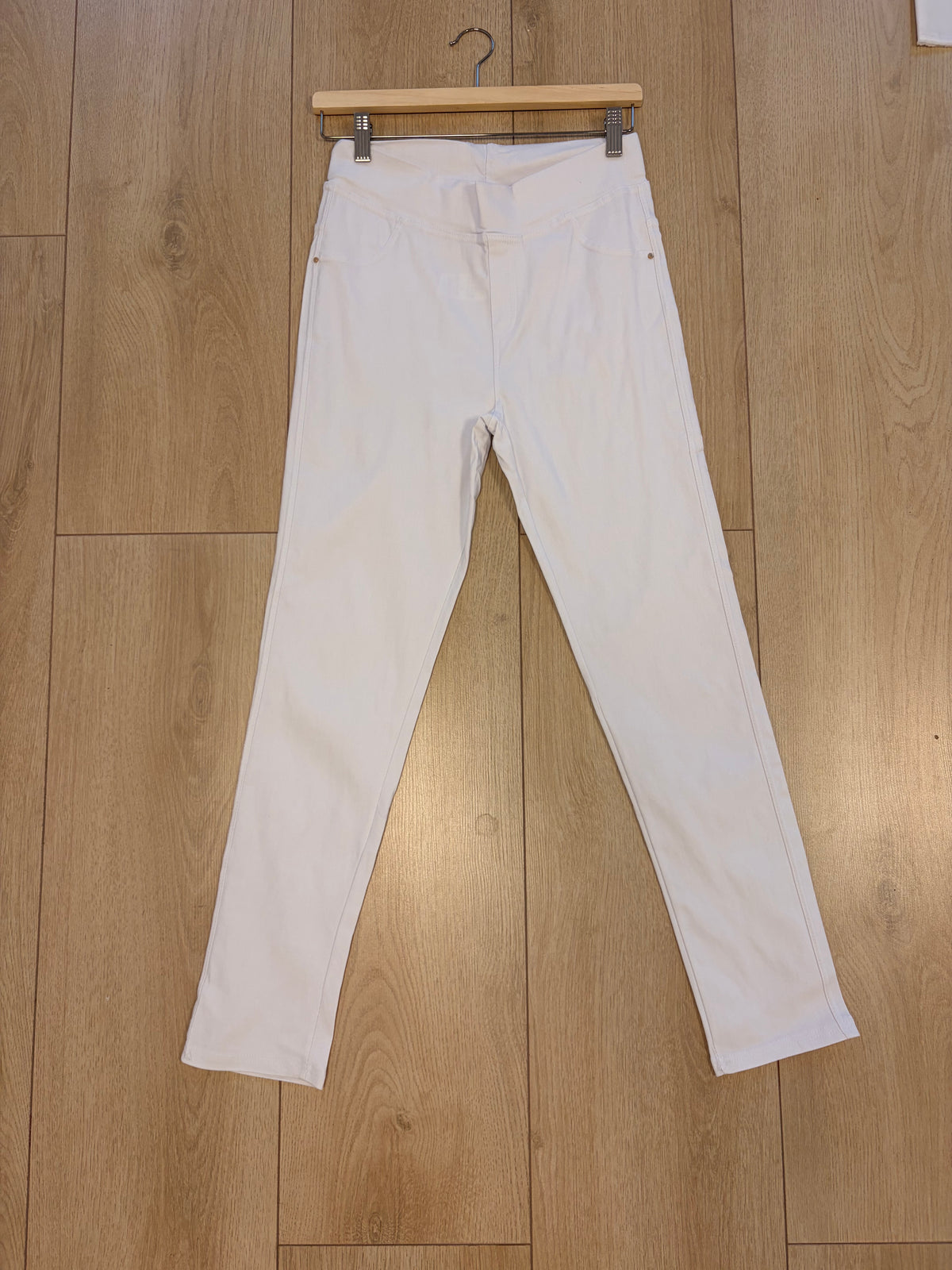 Pantalón pitillo básico - blanco