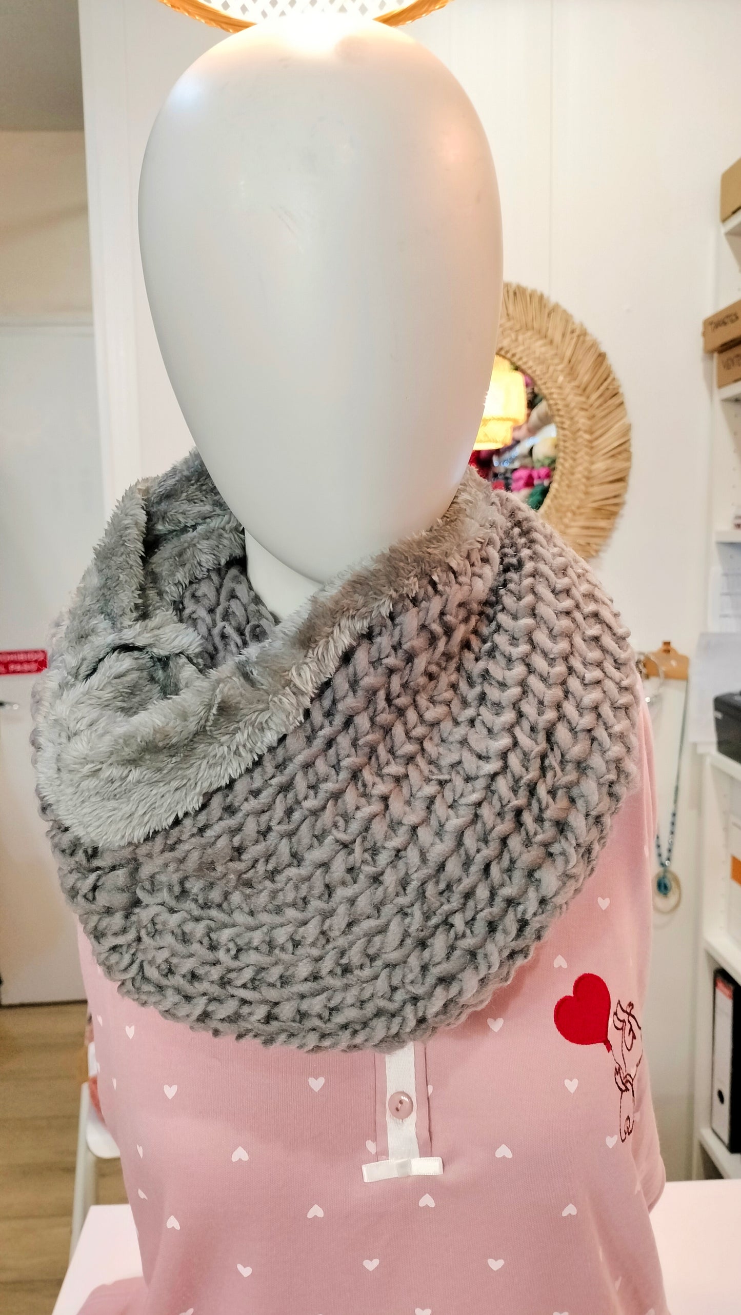 Cuello punto y borreguito - varios colores
