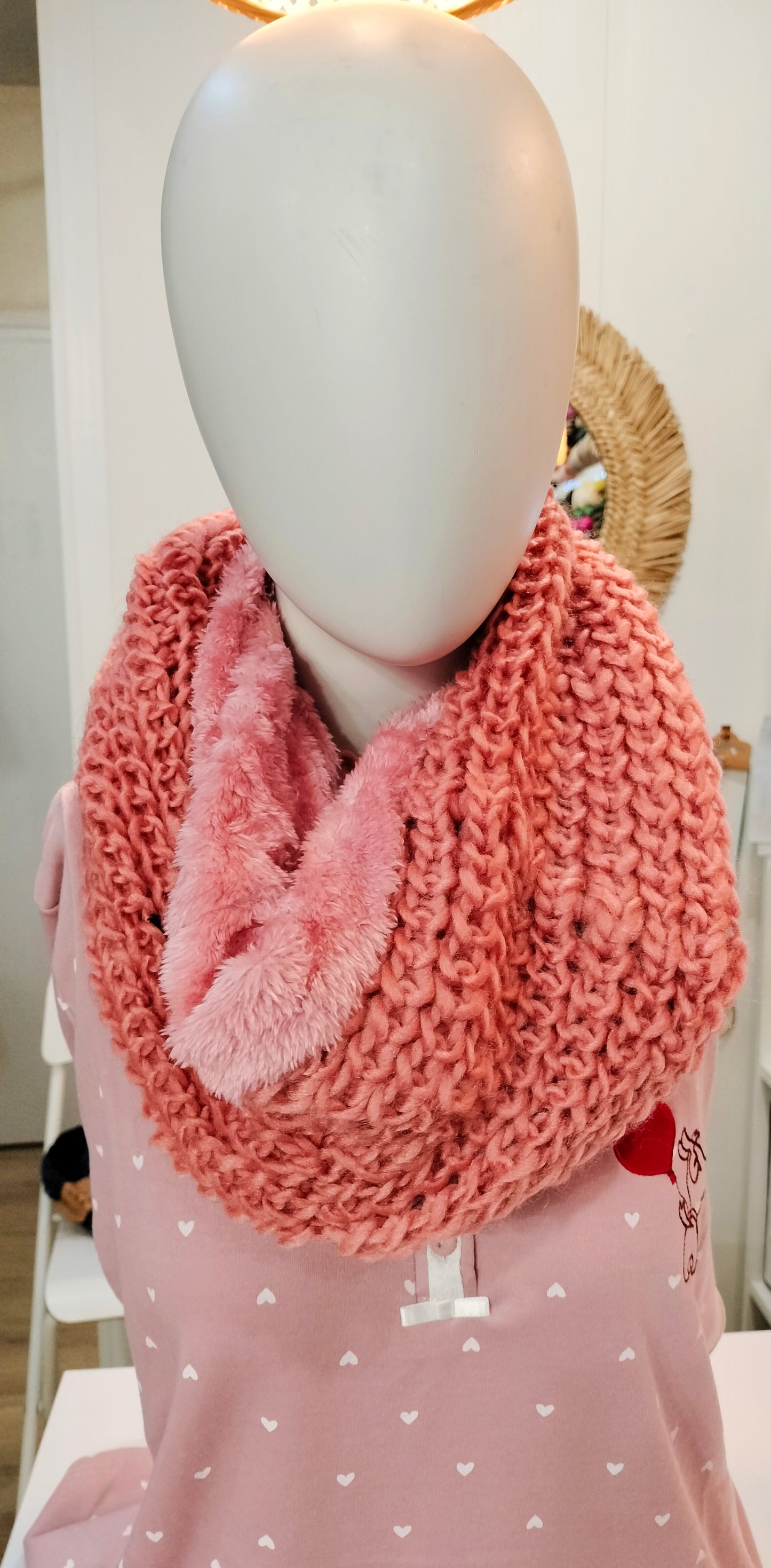 Cuello punto y borreguito - varios colores