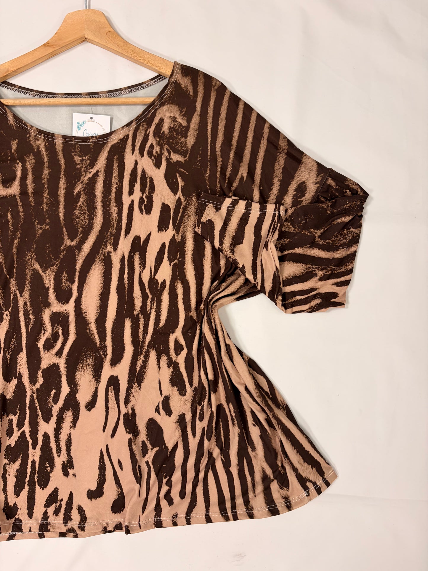 Camiseta curvy Animal print marrón