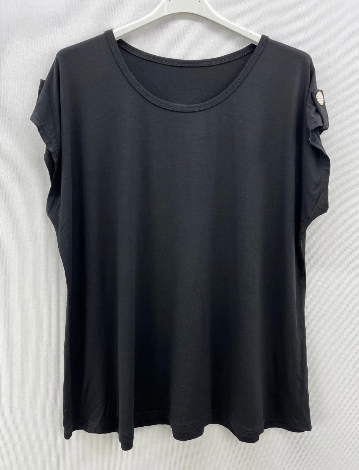 Camiseta curvy botón - negro