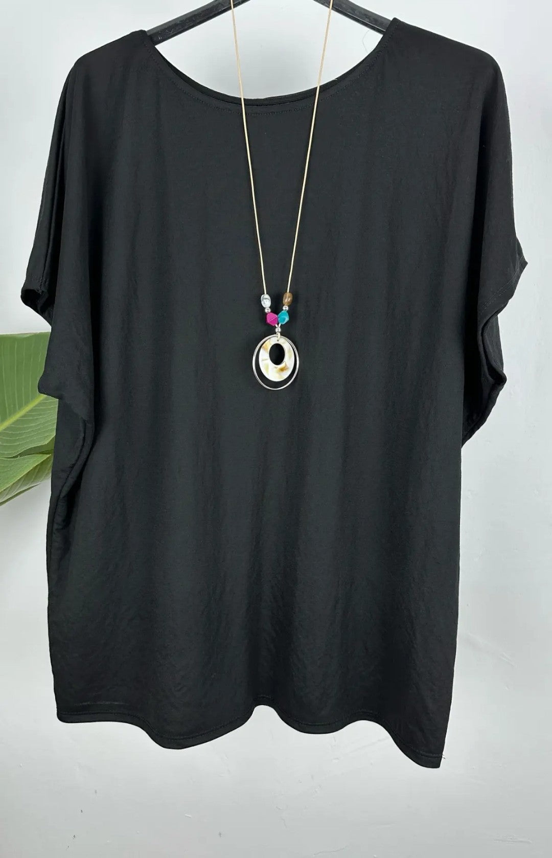 Camiseta básica curvy - amarillo, blanco y negro