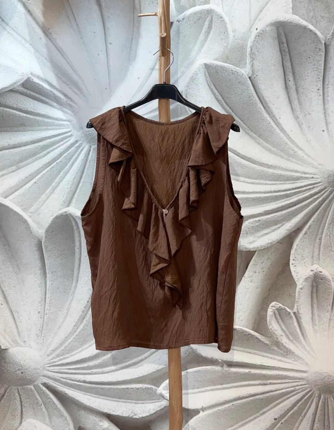 Blusa lisa volantes