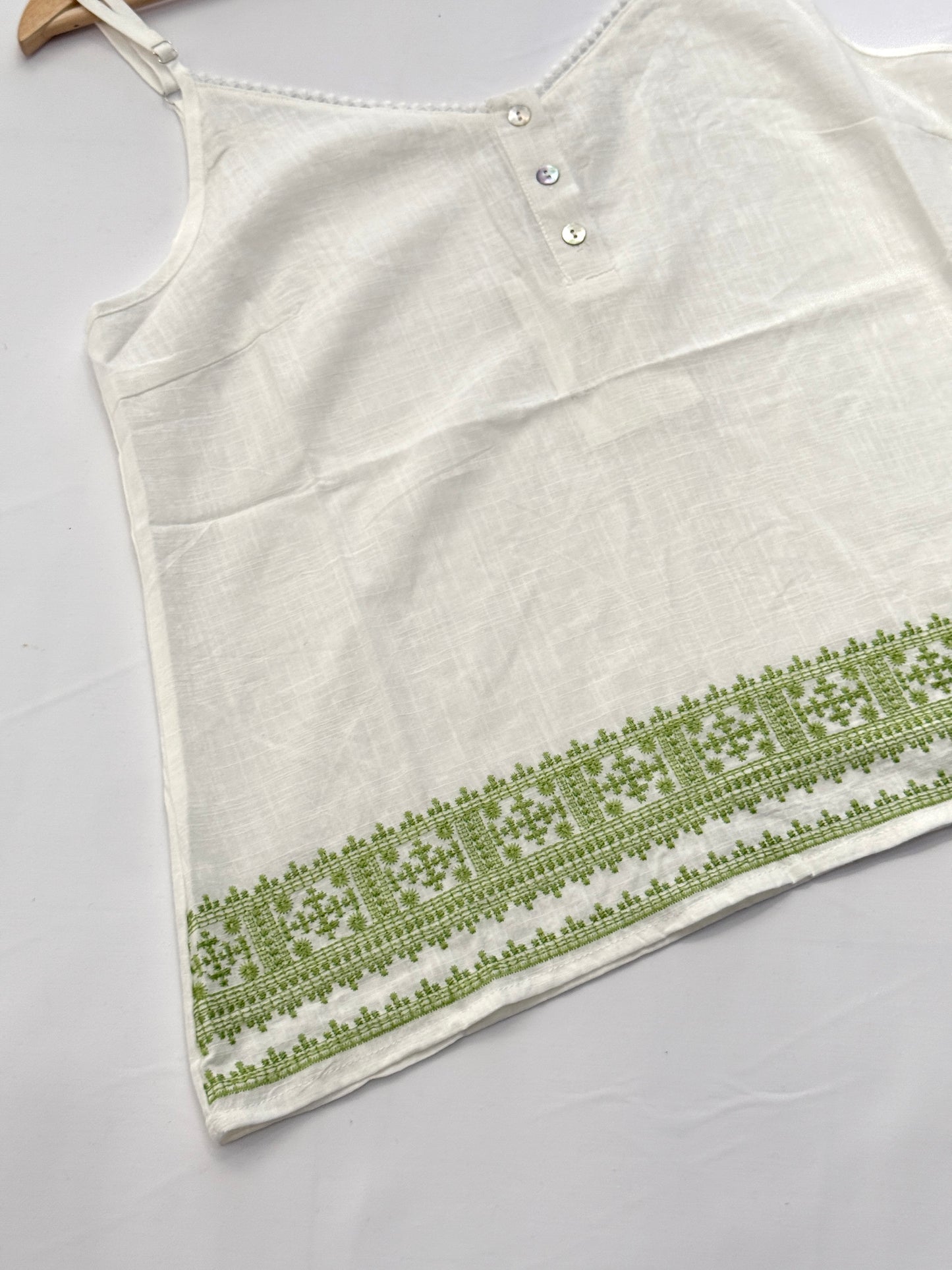 Blusa bordada efecto lino - 3 colores