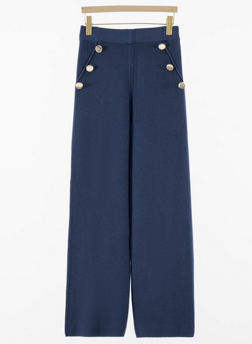 Pantalón recto punto botones dorados