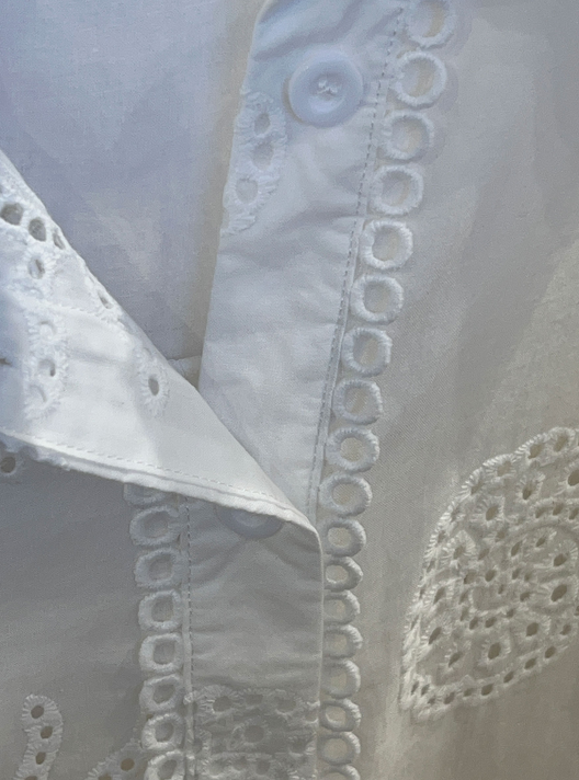 Camisa bordada calados