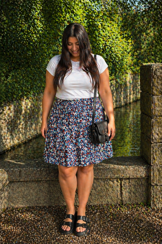 Falda corta curvy