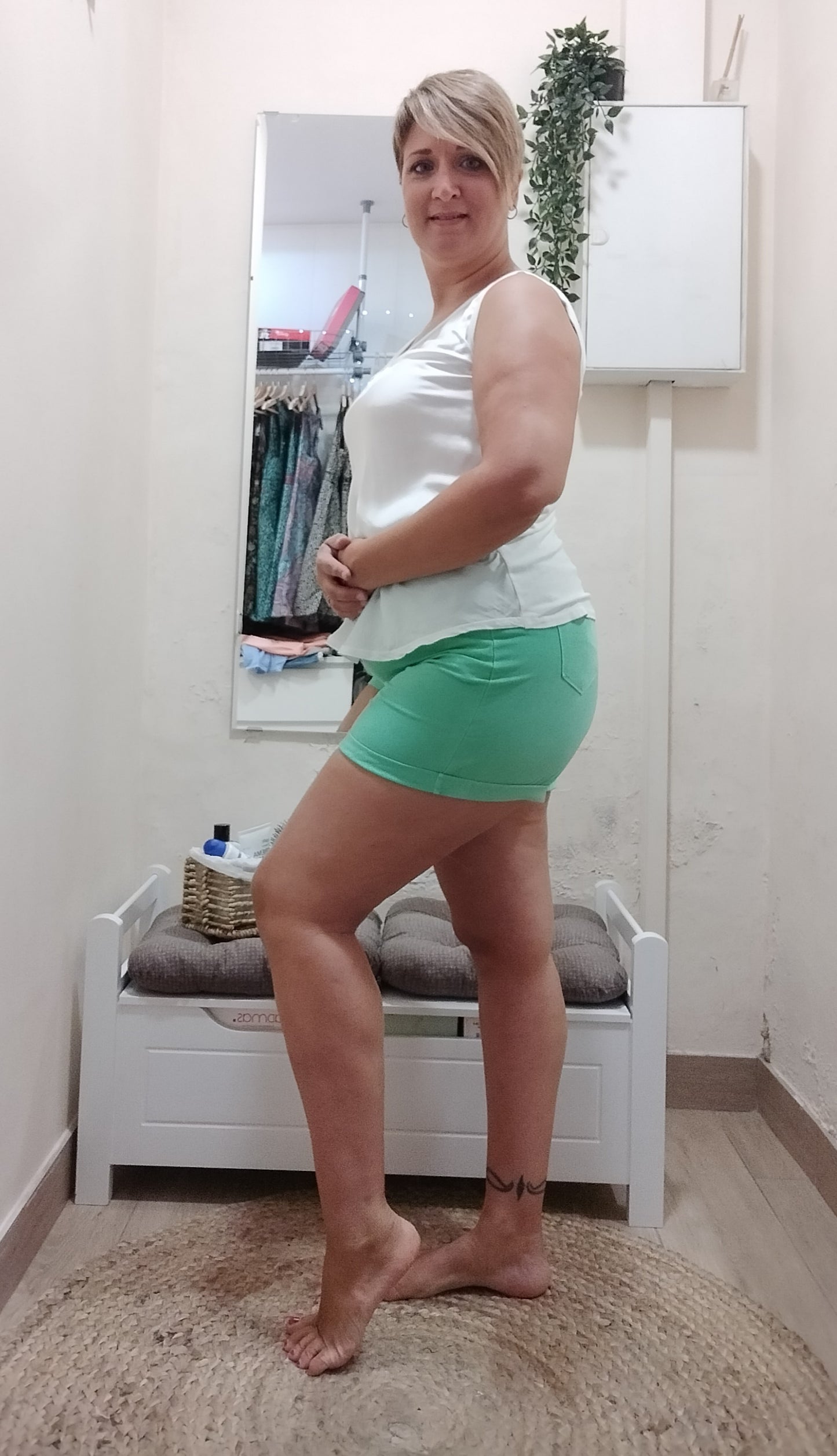 Short liso estilo legging - verde