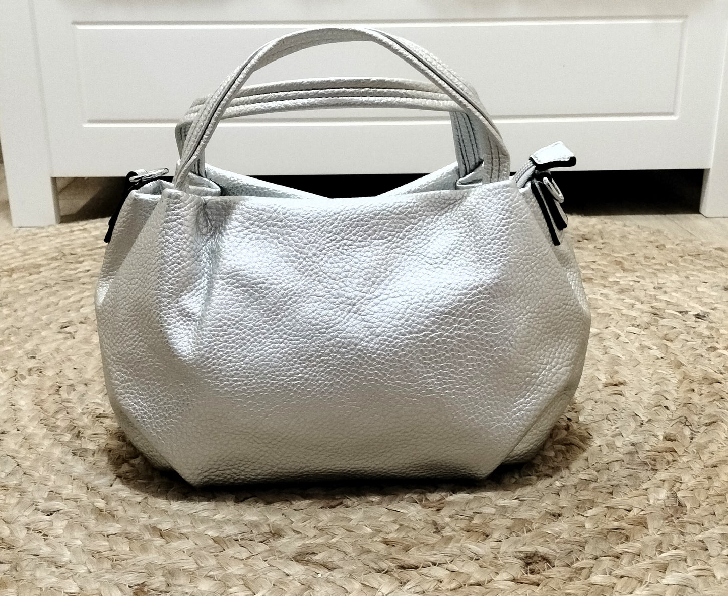 Bolso de mano arrugado - plata