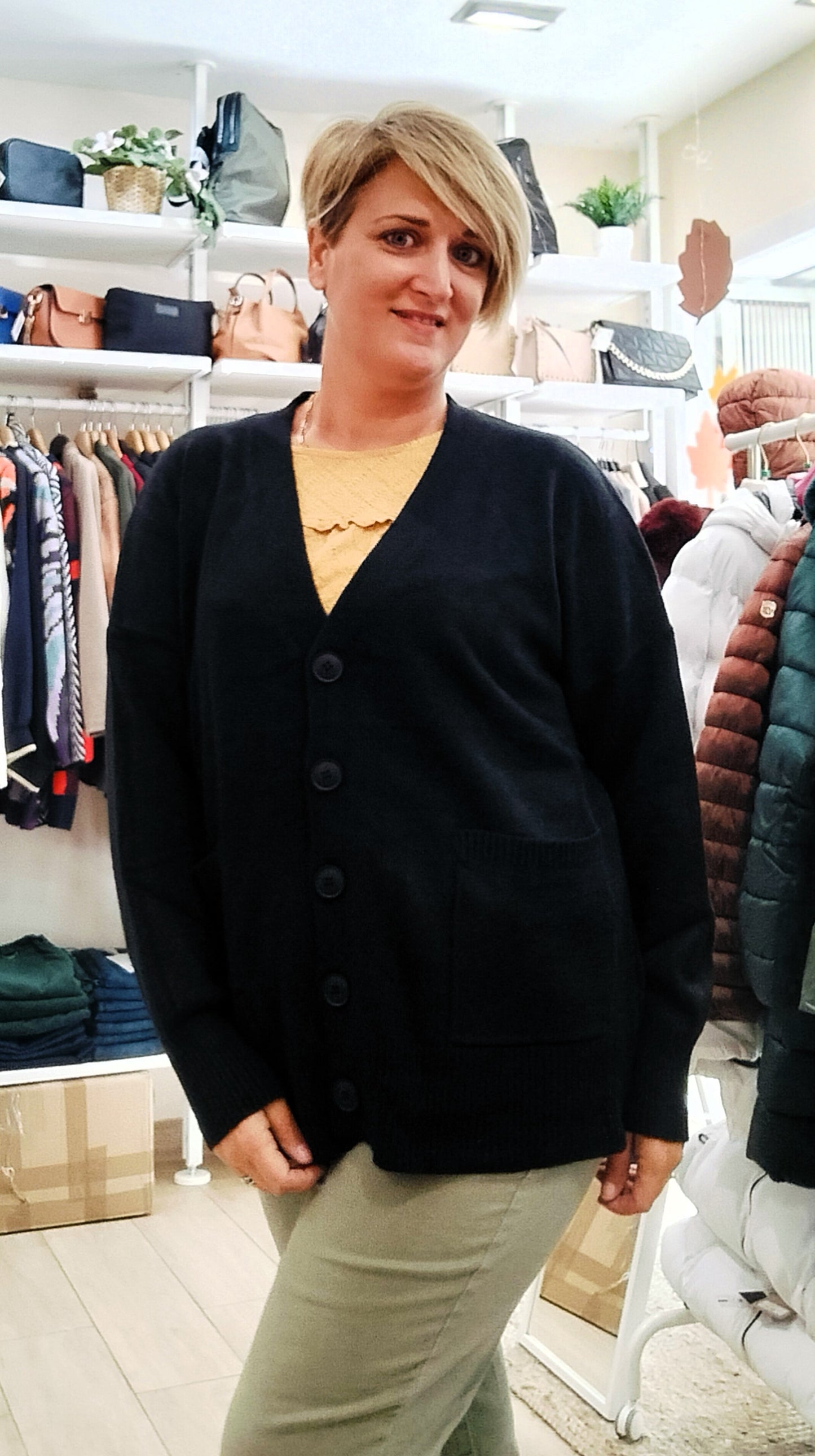 Cardigan liso botones - negro