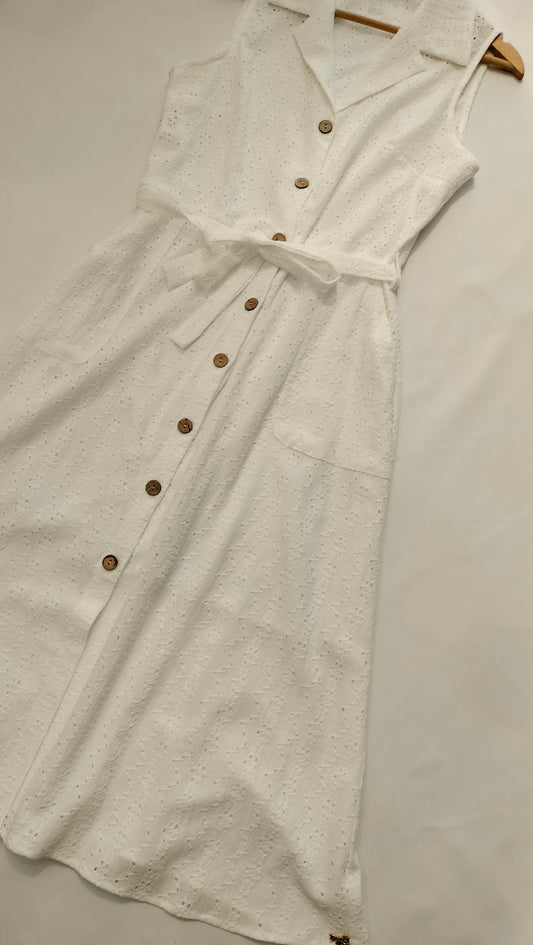 Vestido midi calado