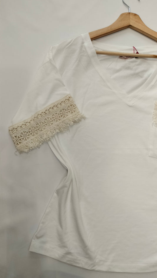 Camiseta Daniela