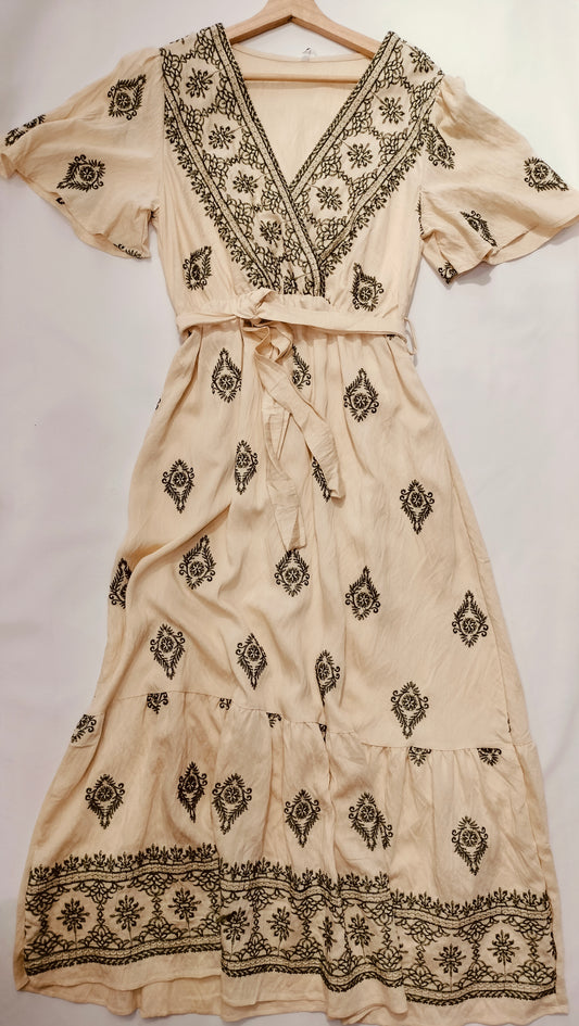 Vestido largo bordado