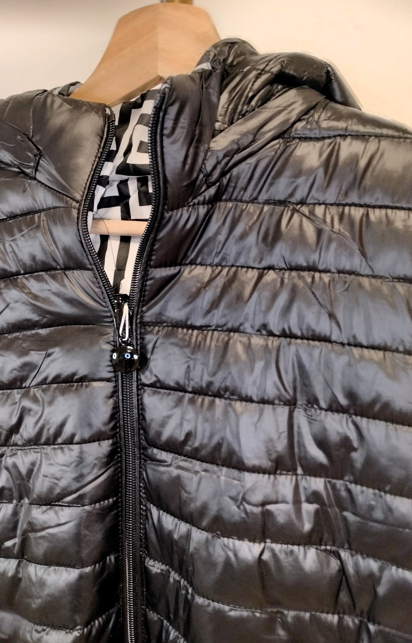 Chaqueta acolchada fina y reversible