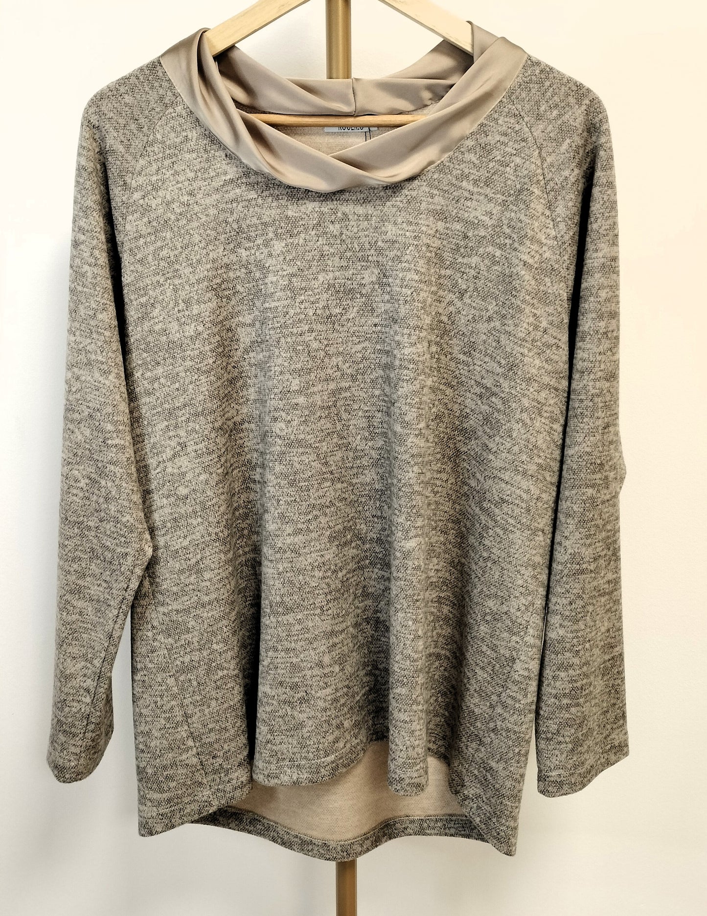 Camiseta cuello raso