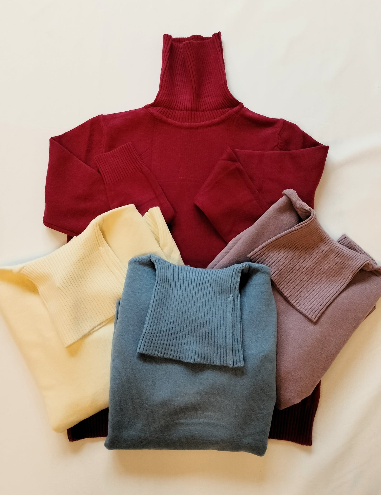 Jersey básico cuello vuelto