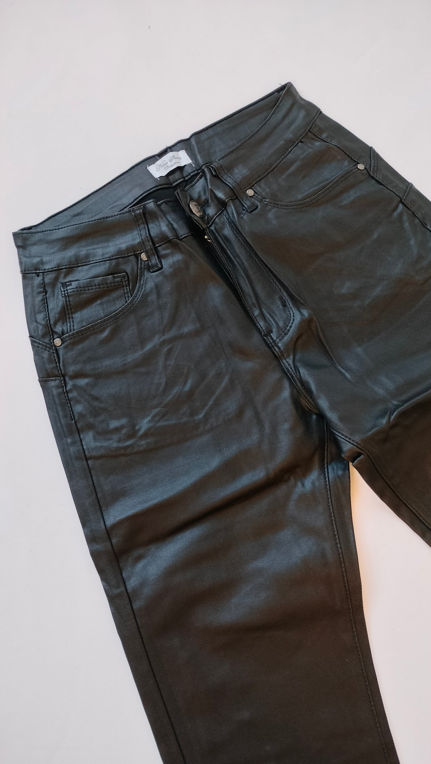 Pantalón push-up polipiel