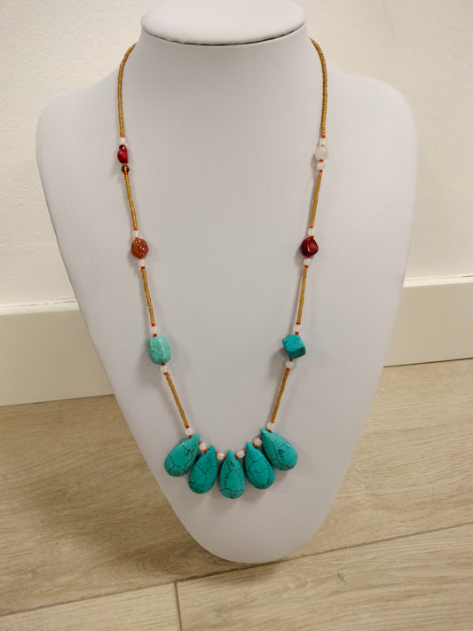 Collar turquesa