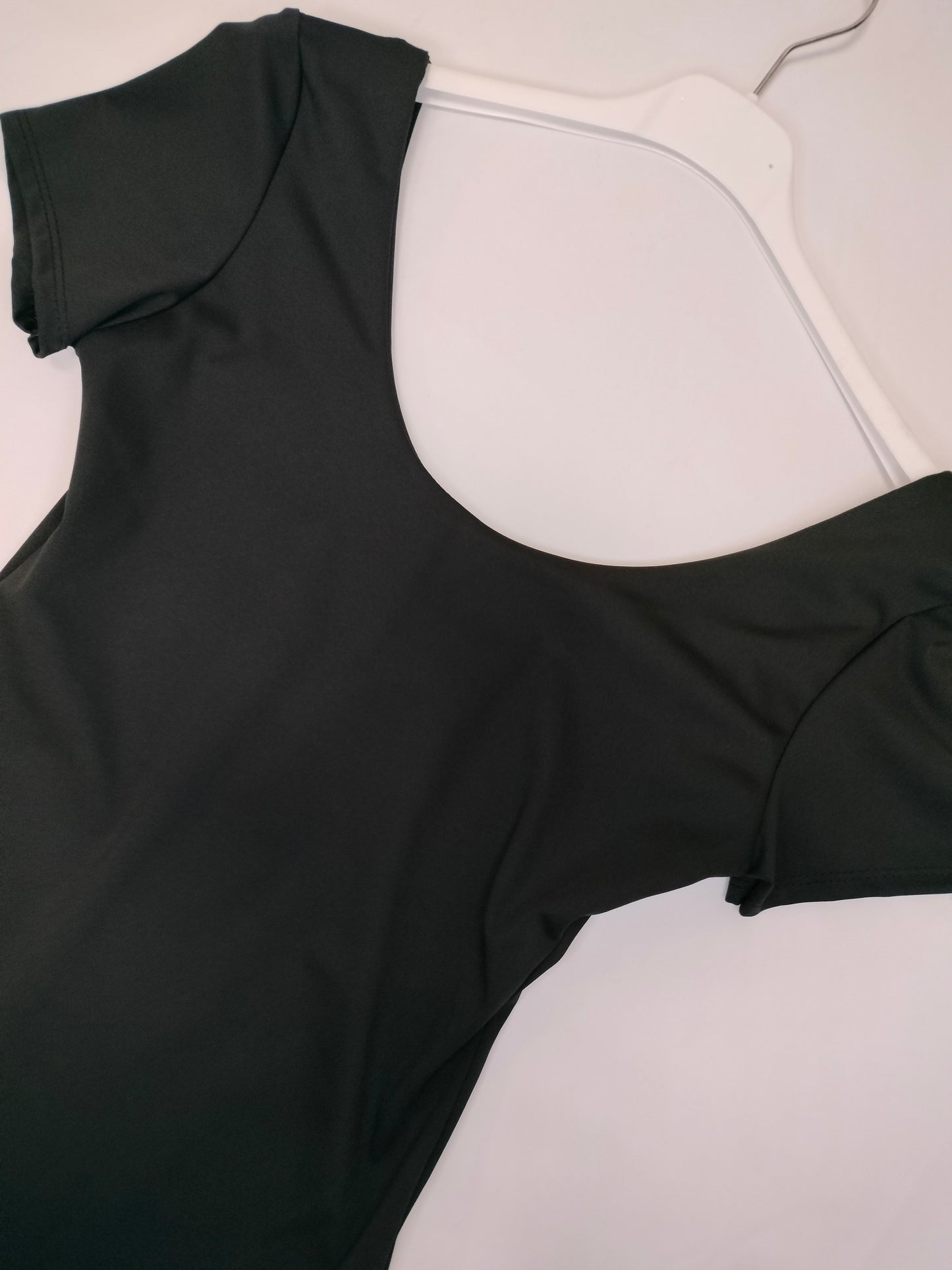 Body manga corta