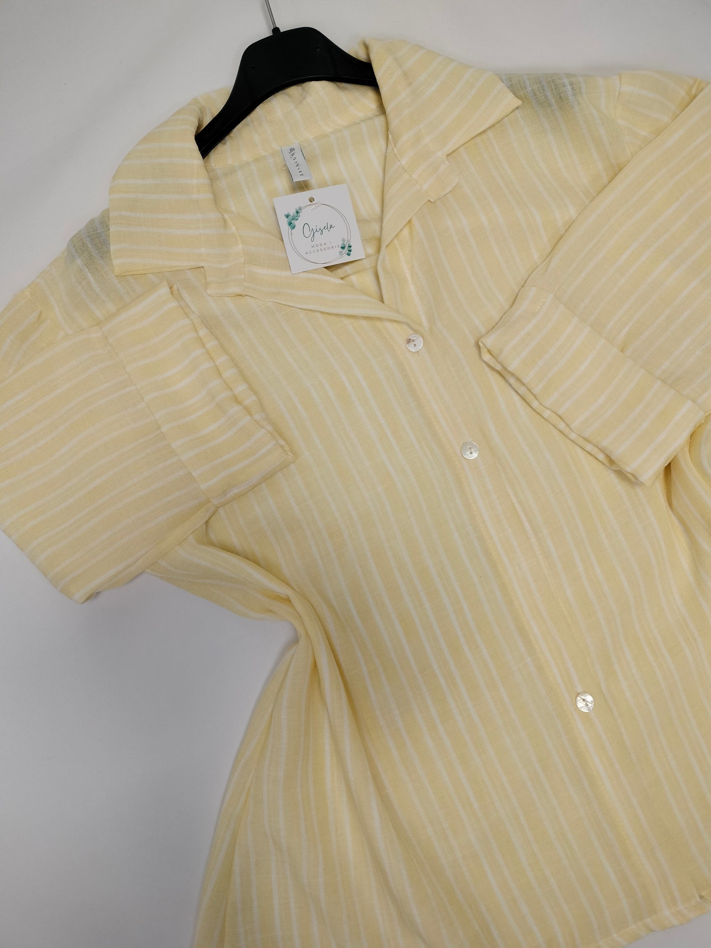 Camisa diplomatica
