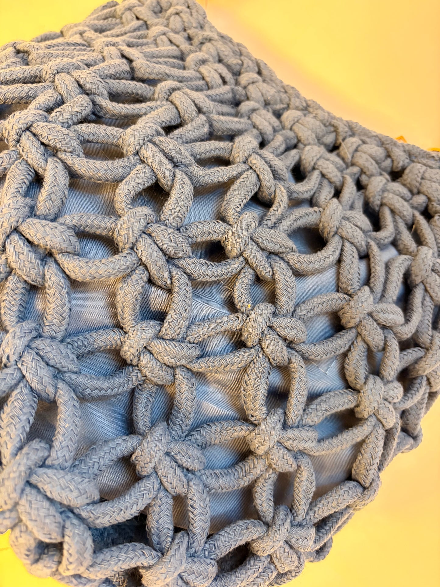 Bolso calado de macramé