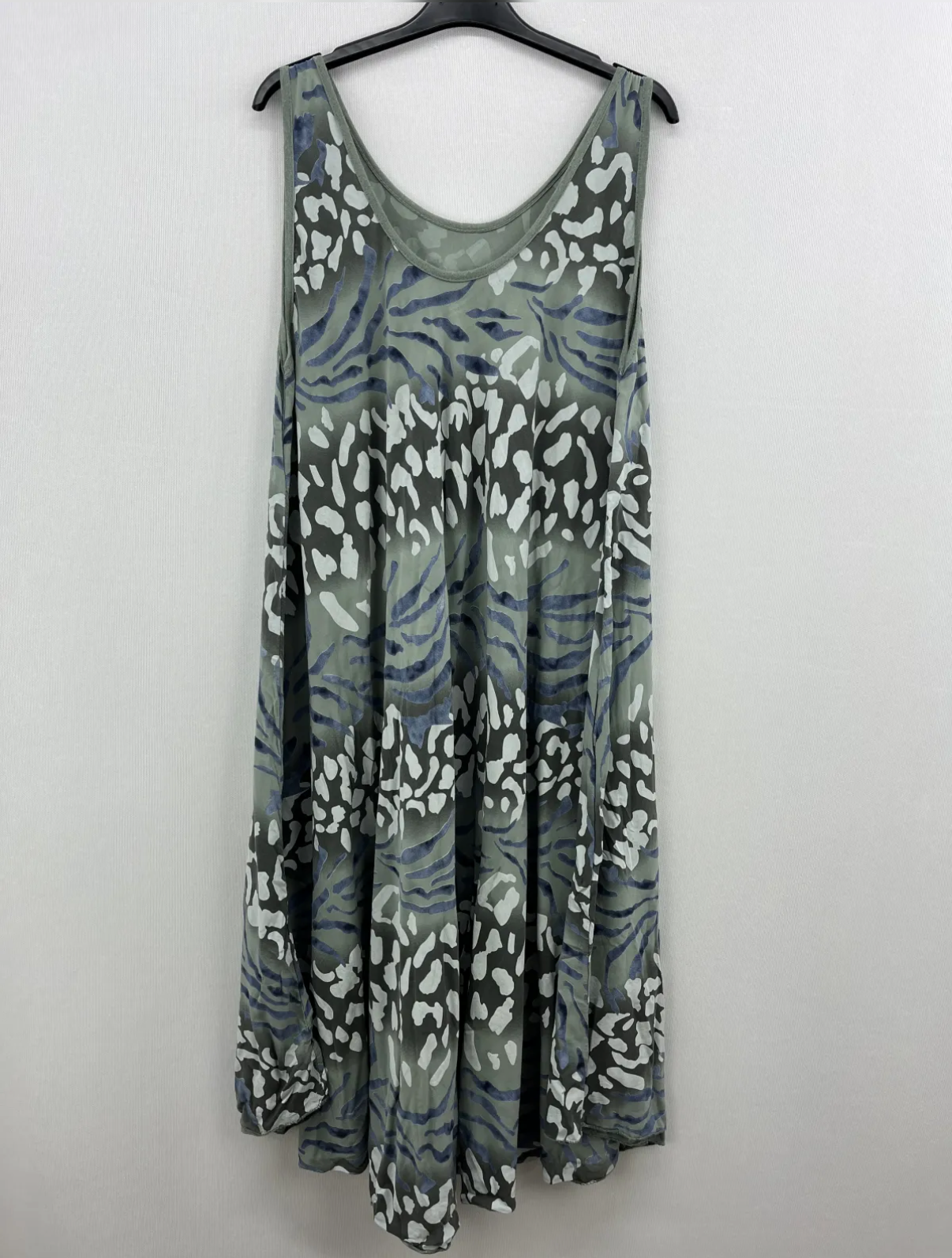 Vestido curvy sin mangas