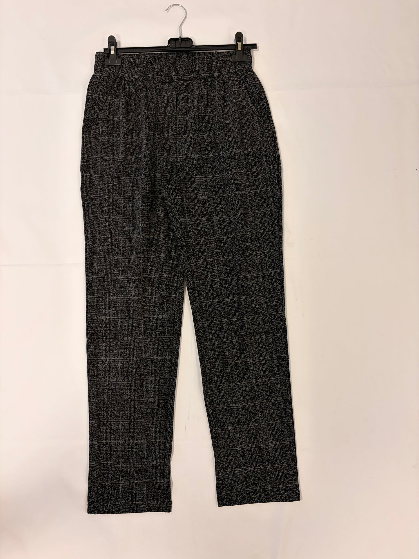 Pantalón cuadros negro