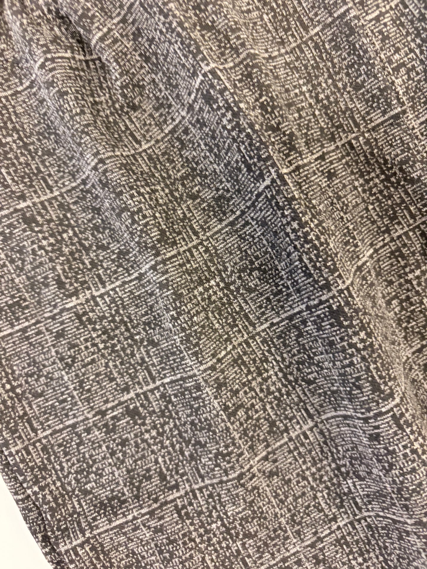 Pantalón cuadros negro