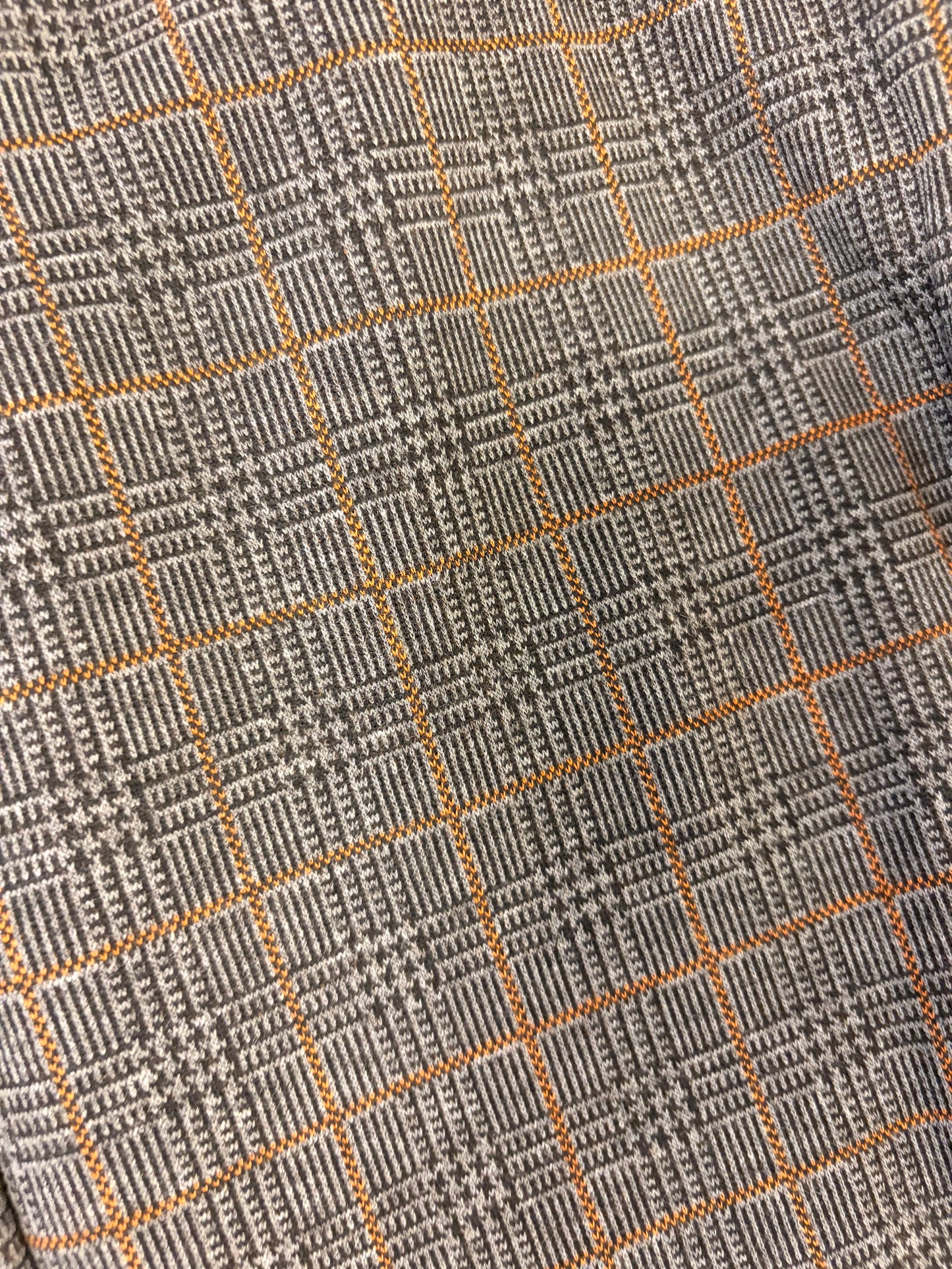 Pantalón cuadros gris