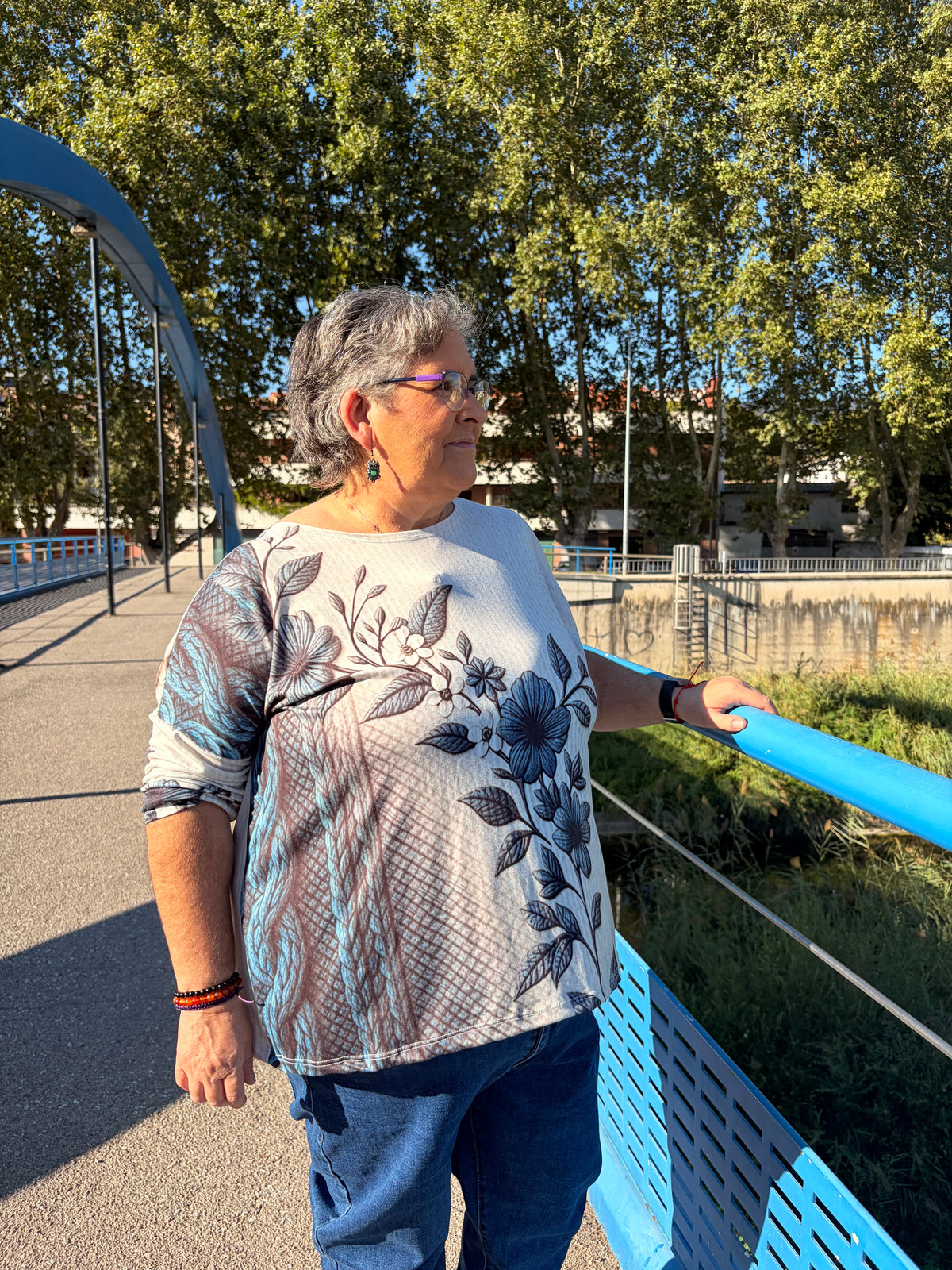 Camiseta curvy Flores azul