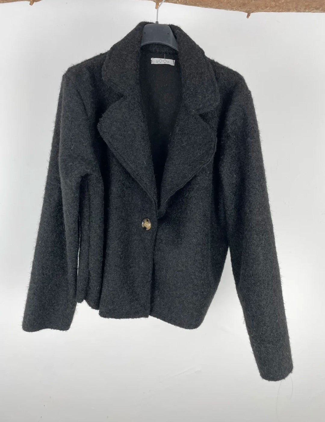 Chaqueta corta curvy Dellà